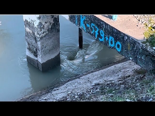 Amazing Big Water Whrilpool Experiment!? Best Vortex Hole vs Leaves.