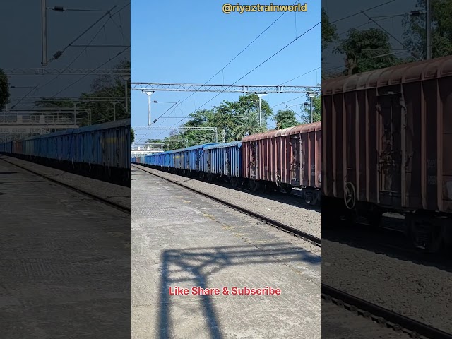 Station Crossing Train Videos | Speed Up train | Rail Gadi Videos | #railgaadi #railgadi #train #ral