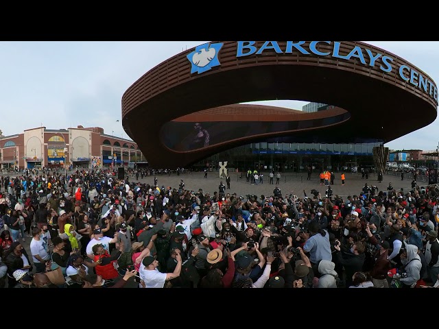 4K 360° - DMX Fans Tribute   Outside the Barclays Center Brooklyn NY (Crowd Cypher Freestyle)