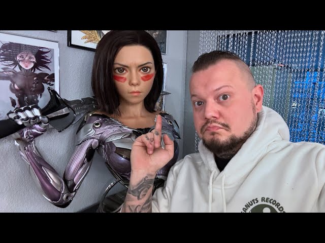 I've waited 7 years FOR THIS! Alita Battle Angel Life Size Bust / Queenstudios