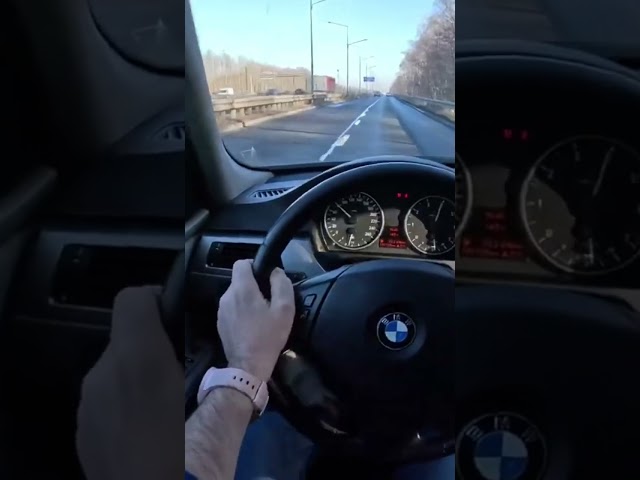 BMW 3 E90 320i 150 HP Acceleration