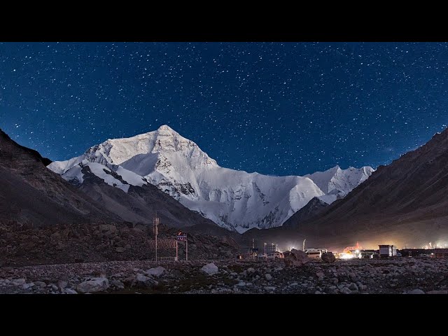 Live: 360-degree view of Mount Qomolangma