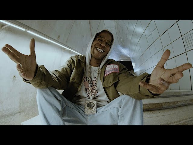 Kid Cudi - SUPERBOY [Official Video]