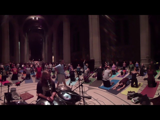 Sound Meditation San Francisco at Grace Cathedral in 360 - KODAK PIXPRO ORBIT360 4K