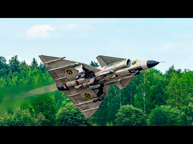 The Fighter Jet That Could Go in Reverse