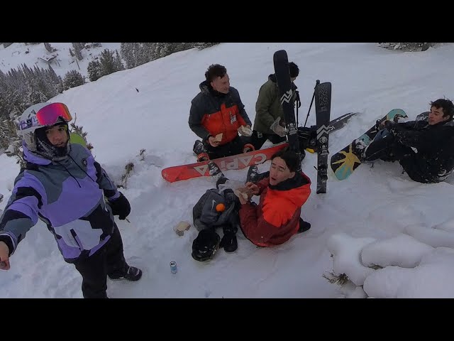 6-Taking a Ski Break: Lunch at Lake Louise Mountain | Insta360