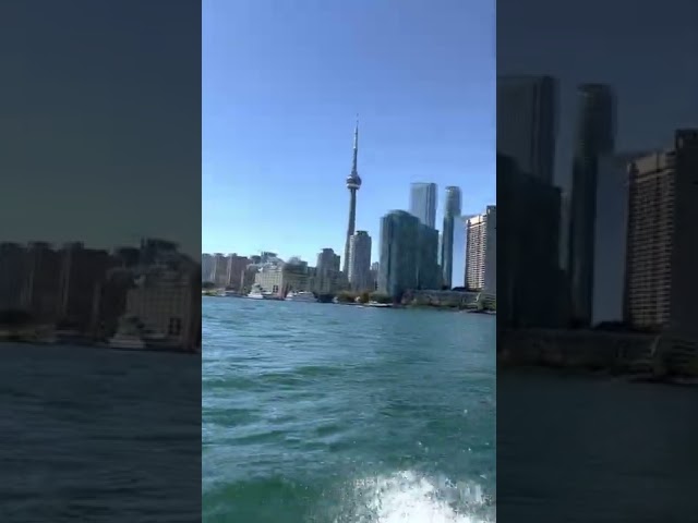 BEAUTIFUL VIEW OF CN TOWER TORONTO,CANADA