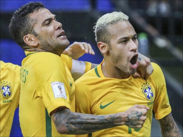 Flamenguistas brincam com Neymar e Dani Alves: "Vão ser banco de Gabriel e Pará"