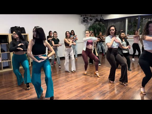 America & Libertad (Bachata Ladies Styling Class) at the Montreal Bachata Festival on Nov.14 2024