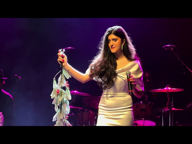 Angelina Jordan - It's a Man's World - 4K - El Rey Theatre, LA - 12/14/2024. (18)