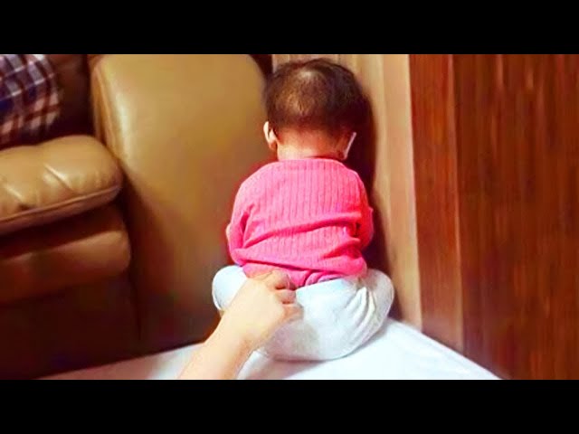 Unexpected Hilarious Baby Moments Caught On Camera