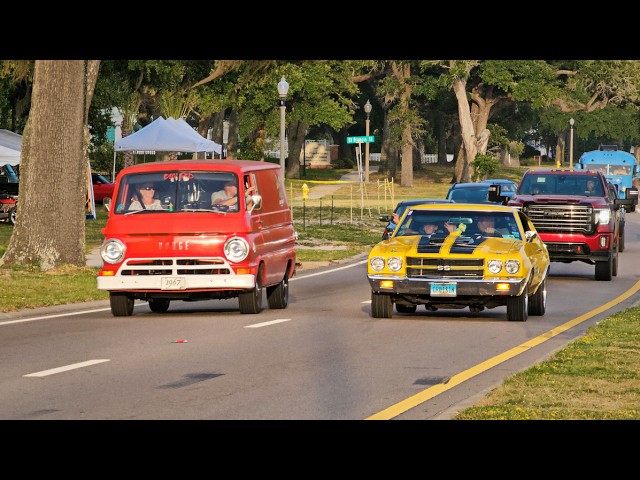 Cruisin the Coast mammoth classic car show & cruising video