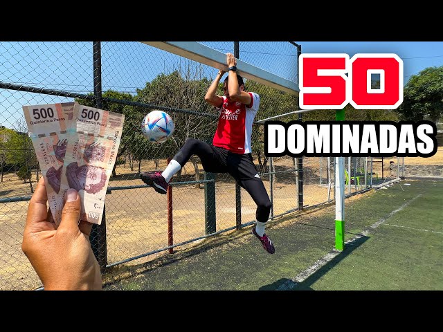 SI HACE 50 DOMINADAS COLGADO DEL POSTE SE GANA $1,000 Y EL BALÓN DEL MUNDIAL 😳💰⚽️