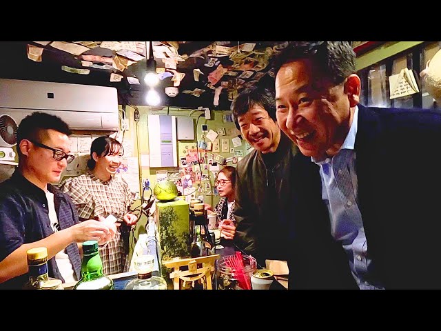 Drinking With Locals in Tokyo's Golden Gai 🇯🇵