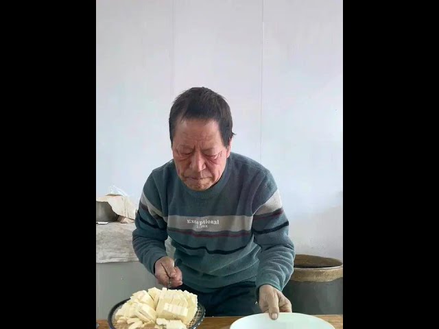 Cutting Tofu Like This Is Too Convenient#Funny Video