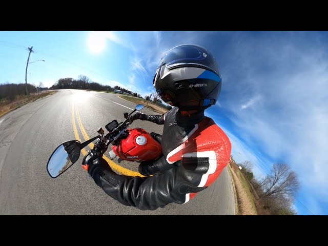 #Ducati V4S #wheelie control demo