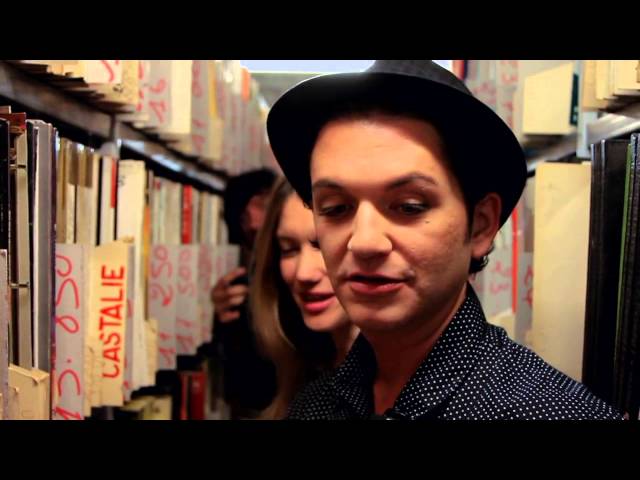 Brian Molko at Radio Vinyl #1 (русские субтитры)