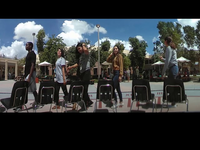 Musical Chairs in Courtyard Lely Homecoming 2018 3840x1920