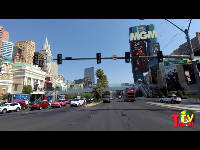 Driving the Las Vegas Strip - July 2018