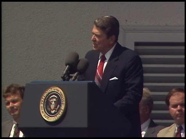 President Reagan's Remarks to Citizens in Port Washington, Wisconsin on July 27, 1987