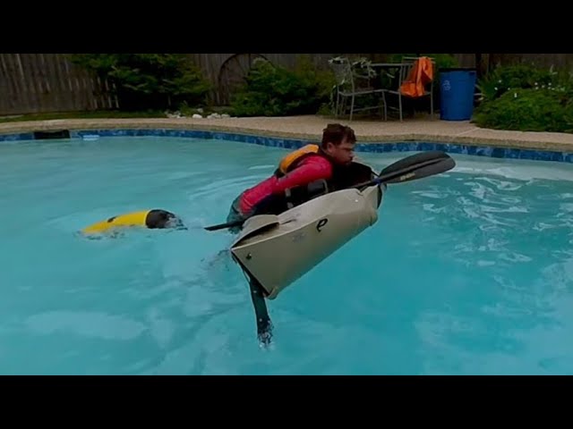 Self rescue instruction in rec kayaks