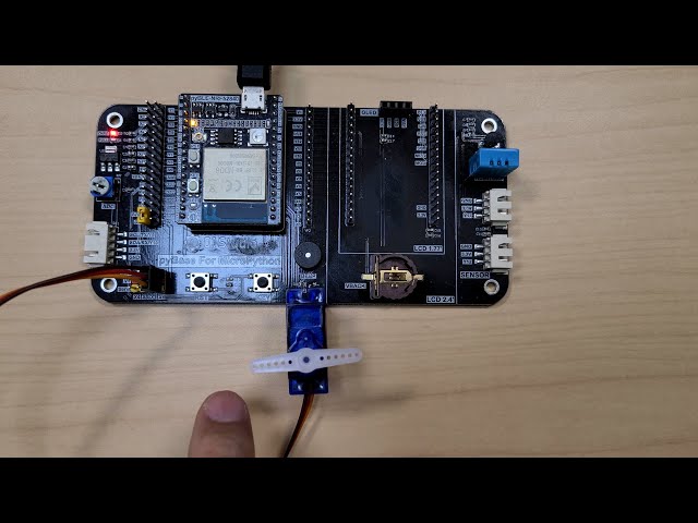 Controlling a Servo Motor on CircuitPython