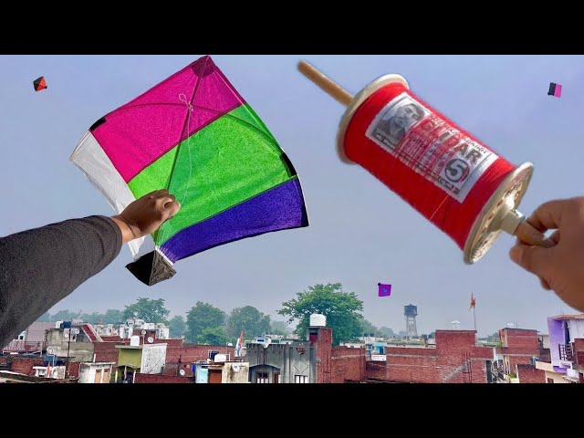 Kite Flying In Fast Wind | Toofani Hawa Main Patang Uda Di 😱 | Kite Cutting#kite