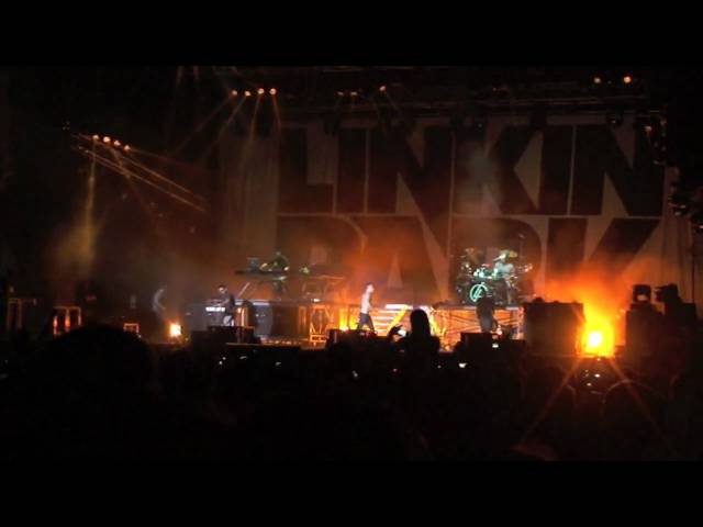 New divide - Linkin Park - Live in Athens 2009 - HD