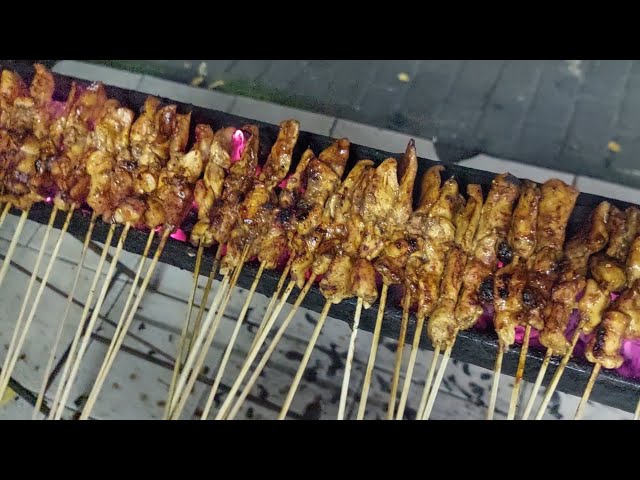 KULINER MALAM MAKAN SATE MADURA H. HASAN BASRI !!! INDONESIAN STREET FOOD