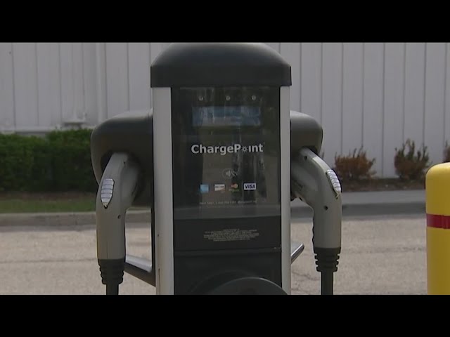 New EV charging stations in Iowa halted, drivers face limited options