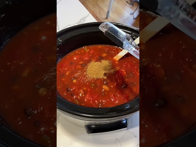 Delicious Crockpot Chili Recipe | Easy Slow Cooker Dinner Idea | Our Family Cooks