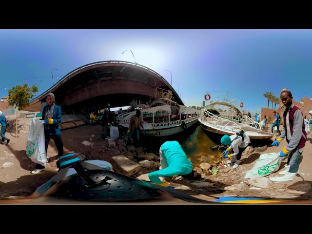 Refugees pitch in to fight plastic pollution in the Nile 360°