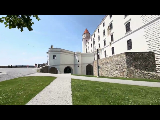 Walking around Bratislava Castle in Slovakia 🇸🇰