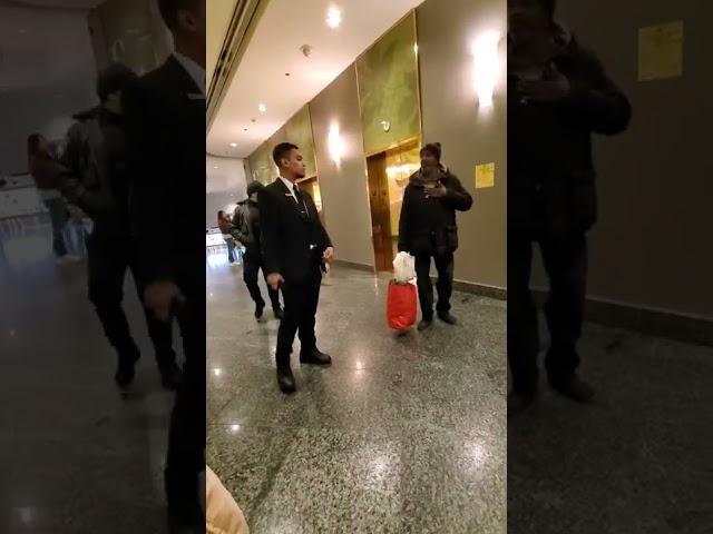 Trouble in San Francisco with mall security  vs citizen