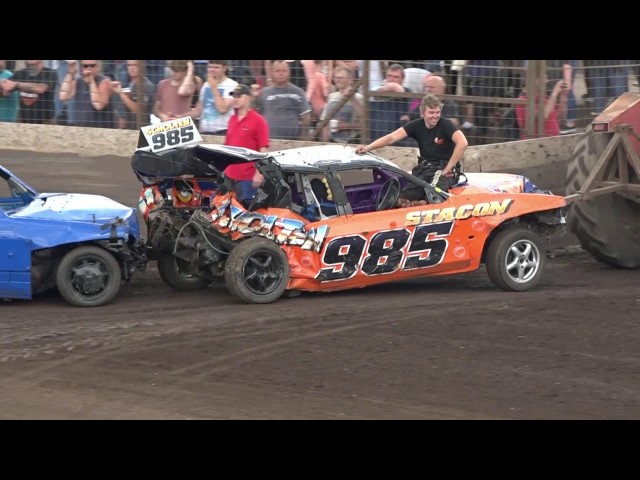 Kings Lynn 2017 Saloon Stox British & Unlimited Banger War of The Worlds - Impact Videos