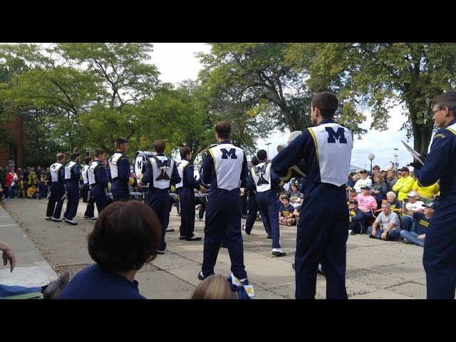 Michigan Drum Line - Pep Rally before Wisconsin game October 1, 2016