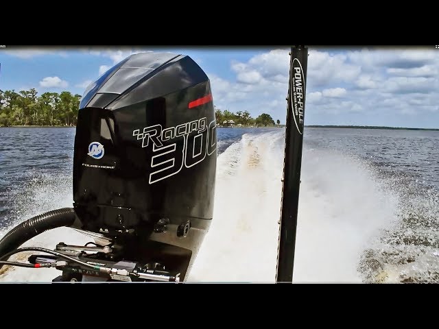 Mercury Racing 300R V8 Outboard Startup and Running Fast