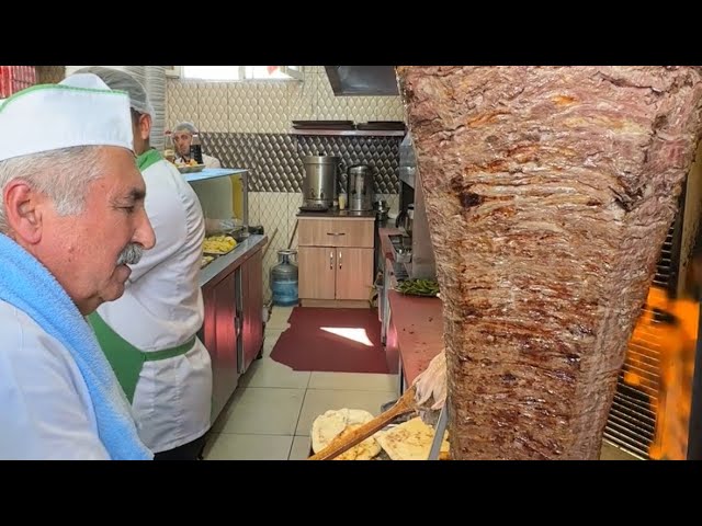 KUZU VE DANA ETİ KARIŞIK ET DÖNER | 35 YILLIK DÖNERCİ