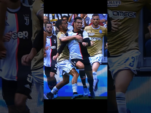 Cristiano's great dribbling skill 🐐#shorts #dribbling #ronaldo #cr7 #football