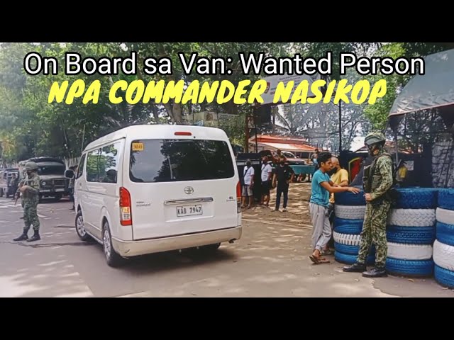 ACTUAL VIDEO sa 2 NPA Commander w/ 4 members na-hold sa DAMPIL CHECKPOINT