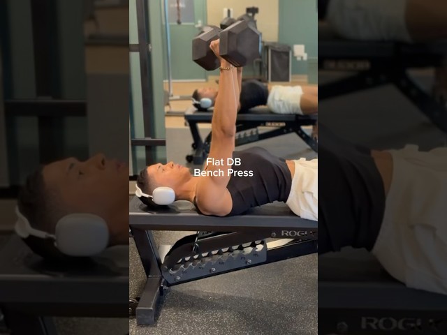 How To Optimally Perform a Dumbell Bench Press To Maximize Chest Gains #chestworkout #chest