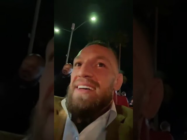 Conor McGregor was completely accosted by fans #Conormcgregor #Ufcsuperstar