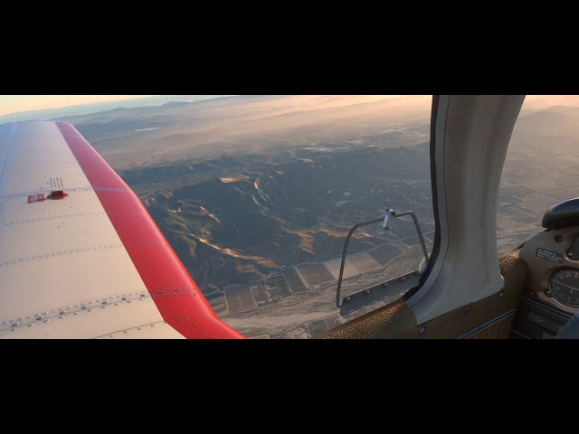 Approaching KSZP Santa Paula - Microsoft Flight Simulator