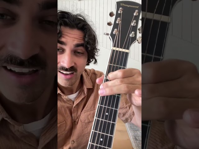 How to FAKE guitar skills in 2 SECONDS