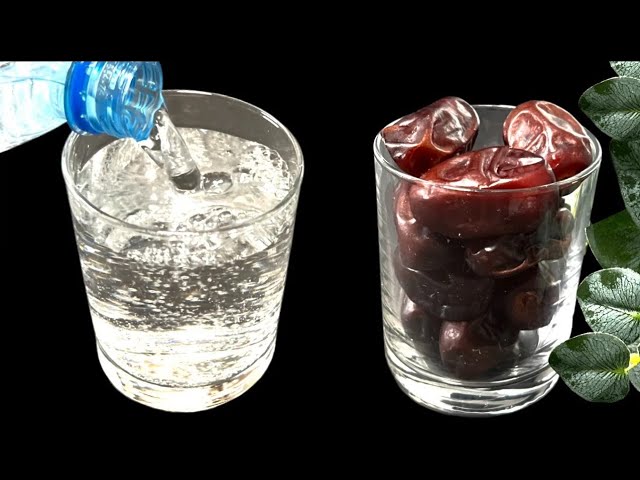 I pour mineral water in the dates and the result was amazing! A recipe in 5 minutes!