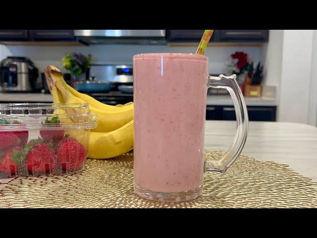 I DID THIS TO MY STRAWBERRY AND BANANA AND GOT THIS! | Chi Styles | #smoothie #strawberry #banana