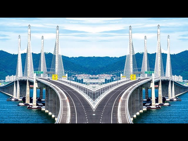 China is building the world's most modern bridge. Incredible moments.