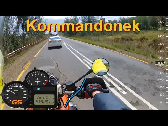 [60] Kommandonek pass, on the R26, in the Free state, South Africa (2016-11-09)