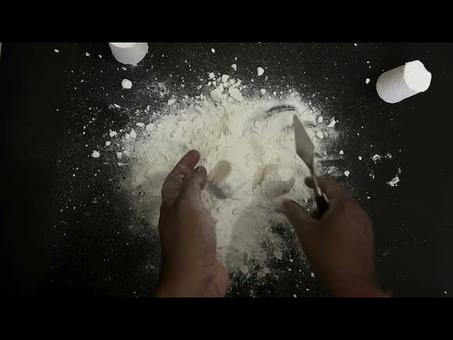 Asmr Satisfying free fall, shredding & crumbling of baking soda#asmr #satisfying #relaxing #trending