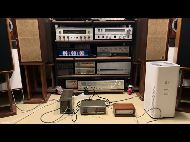 Quad 33 Pre /303 Power Amplifier / Celestion Ditton 22